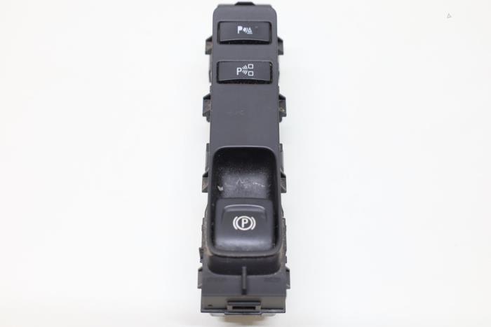 Gebrauchte Handbremse Schalter Saab 9-5 (YS3G) 2.0 TiD 16V Preis € 25,00 Margenregelung angeboten von Auto Demontage Elferink B.V.