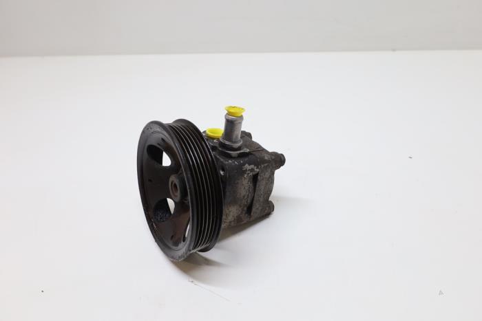 Usagé Pompe de direction Volvo S70 2.5 10V Prix € 75,00 Règlement à la marge proposé par Auto Demontage Elferink B.V.
