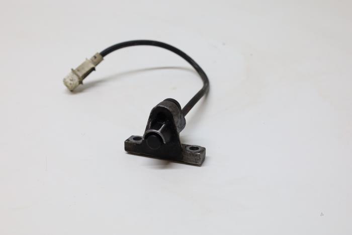 Begagnade Vevaxelsensor Volvo S70 2.5 10V Pris € 25,00 Marginaltabell erbjuds av Auto Demontage Elferink B.V.