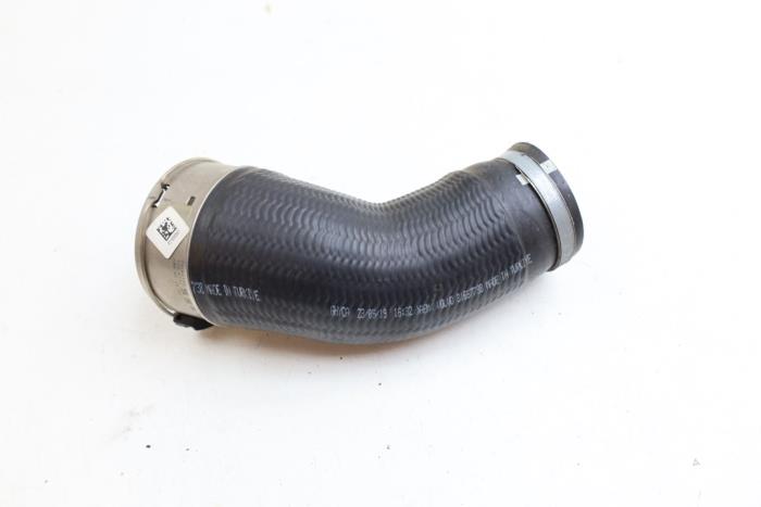 Used Intercooler hose Volvo V60 II (ZW) 2.0 T4 16V Price € 35,00 Margin scheme offered by Auto Demontage Elferink B.V.