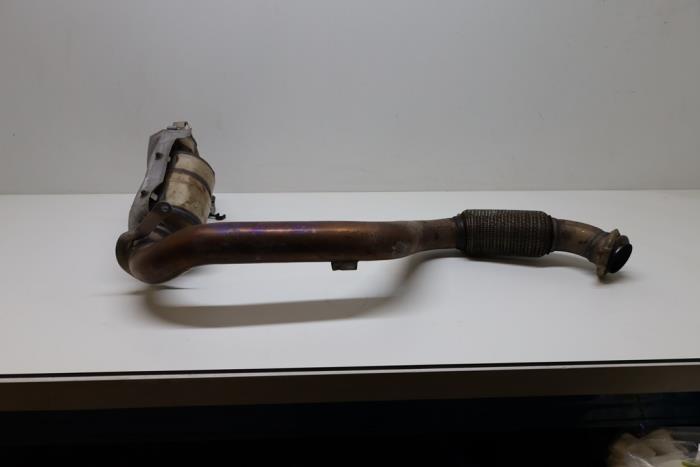 Used Front pipe + catalyst Mercedes CLA (117.3) 1.6 CLA-180 16V Price € 300,00 Margin scheme offered by Auto Demontage Elferink B.V.