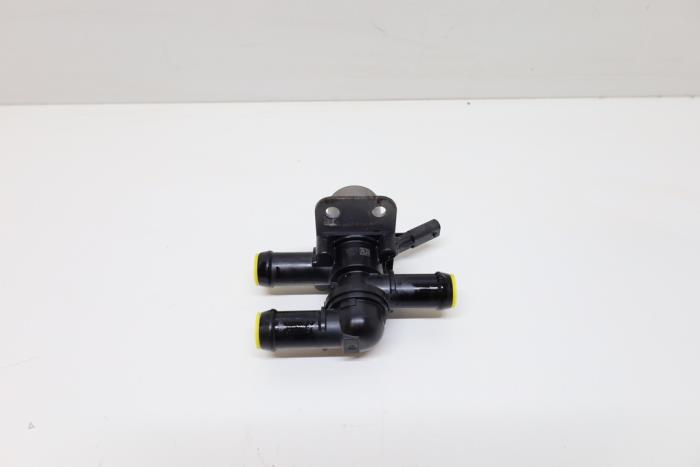 Begagnade Vattenpump Volvo XC40 (XZ) Recharge Twin 78 kWh Pris € 30,00 Marginaltabell erbjuds av Auto Demontage Elferink B.V.