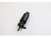 Mercedes-Benz CLA (117.3) 1.6 CLA-180 16V Pompe lave-glace avant
