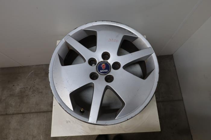 Używane Obrecz Saab 9-5 Estate (YS3E) 2.3t 16V Cena € 75,00 Procedura marży oferowane przez Auto Demontage Elferink B.V.