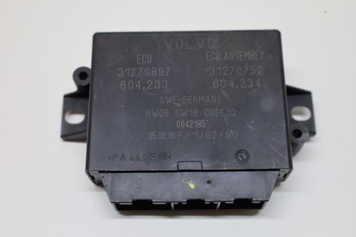 Begagnade PDC-modul Volvo XC90 I 3.2 24V Pris € 50,00 Marginaltabell erbjuds av Auto Demontage Elferink B.V.