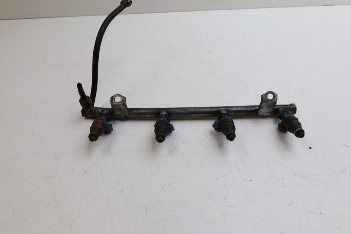 Usagé Système d'injection Saab 900 I Combi Coupé 2.0 i 16V Prix € 100,00 Règlement à la marge proposé par Auto Demontage Elferink B.V.