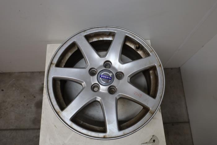 Używane Obrecz Volvo V70 (BW) 2.0 D3/D4 20V Cena € 75,00 Procedura marży oferowane przez Auto Demontage Elferink B.V.