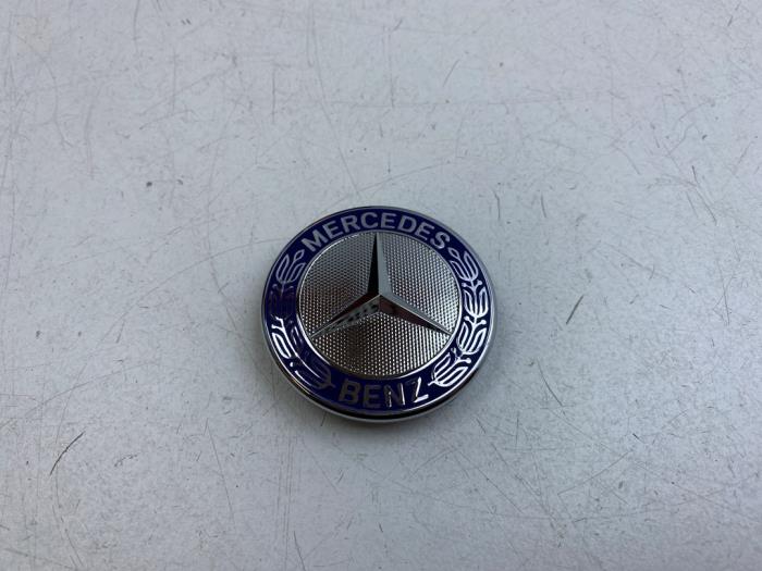 Begagnade Emblem Mercedes B (W245) 1.5 B-150 16V Pris € 25,00 Marginaltabell erbjuds av Auto Demontage Elferink B.V.