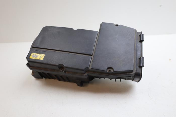 Gebrauchte Luftfiltergehäuse Mercedes C (W204) 1.8 C-200K 16V Preis € 75,00 Margenregelung angeboten von Auto Demontage Elferink B.V.