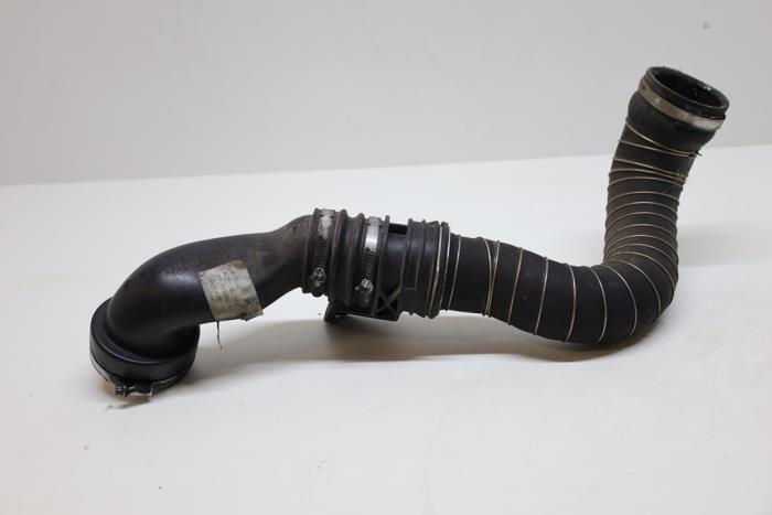 Usagé Tube intercooler Mercedes C (W204) 1.8 C-200K 16V Prix € 85,00 Règlement à la marge proposé par Auto Demontage Elferink B.V.