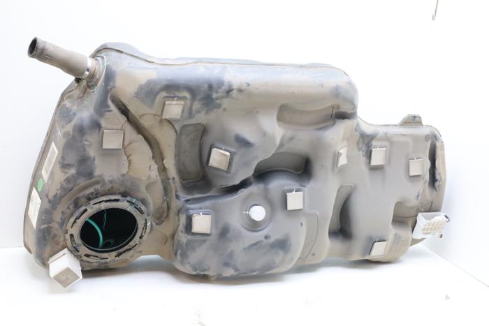 Begagnade Tank Volvo XC40 (XZ) 1.5 T5 Plug-in Hybrid 16V Pris € 150,00 Marginaltabell erbjuds av Auto Demontage Elferink B.V.
