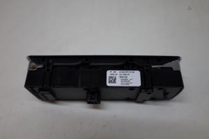 Przelacznik combi okienny z Mercedes-Benz C (W204) 1.8 C-200K 16V 2008