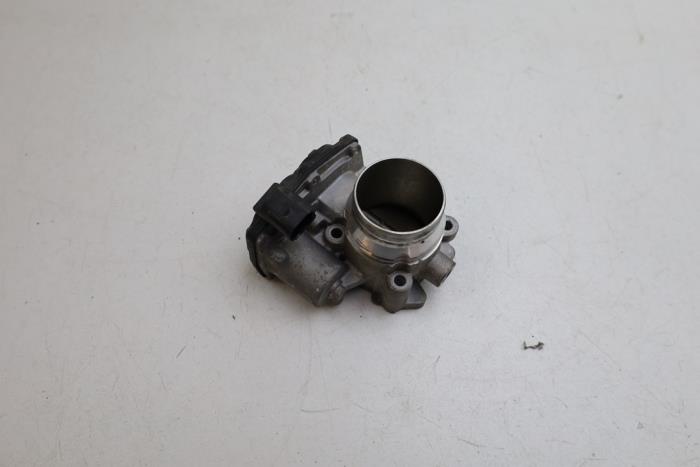 Gebrauchte Drosselklappengehäuse Volvo XC40 (XZ) 1.5 T5 Plug-in Hybrid 16V Preis € 150,00 Margenregelung angeboten von Auto Demontage Elferink B.V.