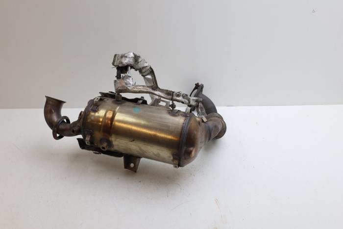 Gebrauchte Rußfilter Volvo S60 II (FS) 1.6 DRIVe,D2 Preis € 450,00 Margenregelung angeboten von Auto Demontage Elferink B.V.