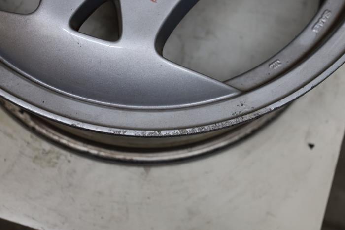 Używane Obrecz Saab 9-5 (YS3E) 2.3 Turbo 16V Cena € 70,00 Procedura marży oferowane przez Auto Demontage Elferink B.V.