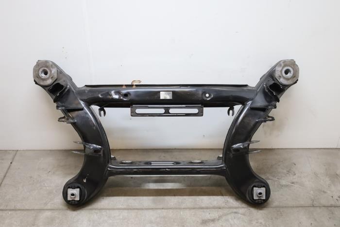 Used Subframe Mercedes C (W204) 1.8 C-200 CGI 16V Price € 300,00 Margin scheme offered by Auto Demontage Elferink B.V.