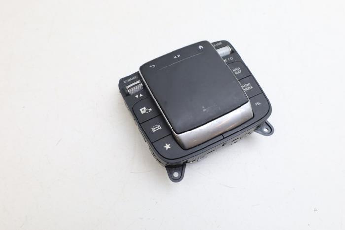 Usagé Commande ordinateur de bord Mercedes GLE (V167) 350de 2.0 Turbo 16V 4-Matic Prix € 75,00 Règlement à la marge proposé par Auto Demontage Elferink B.V.