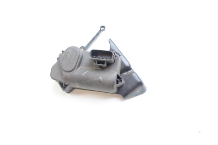 Begagnade Vortexventilmotor Volvo V70 (SW) 2.4 D5 20V Pris € 200,00 Marginaltabell erbjuds av Auto Demontage Elferink B.V.