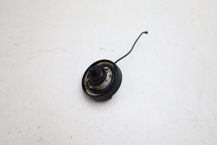 Gebrauchte Tankdeckel Mercedes GLE (V167) 350de 2.0 Turbo 16V 4-Matic Preis € 25,00 Margenregelung angeboten von Auto Demontage Elferink B.V.