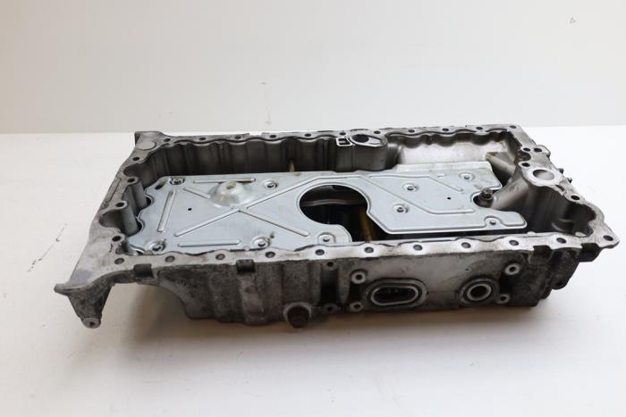 Gebrauchte Ölwanne Volvo S80 (AR/AS) 2.4 D5 20V 180 Preis € 120,00 Margenregelung angeboten von Auto Demontage Elferink B.V.