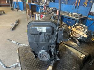 Engine from a Volvo V70 (SW) 2.4 20V 140 2001