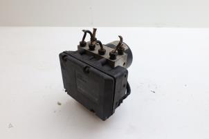 ABS-pump från en Volvo V70 (SW) 2.4 20V 140 2001