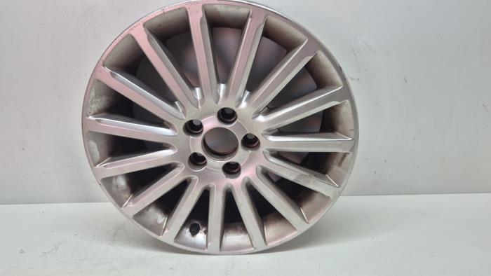 Begagnade Hjul Volvo S80 (AR/AS) 2.4 D5 20V 180 Pris € 65,00 Marginaltabell erbjuds av Auto Demontage Elferink B.V.