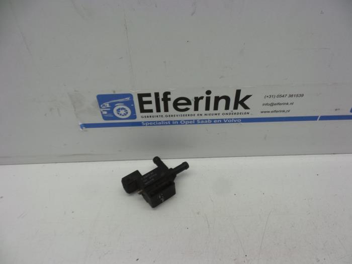 Begagnade Sensor (övriga) Volvo C70 (NC) 2.5 Turbo LPT 20V Pris € 25,00 Marginaltabell erbjuds av Auto Demontage Elferink B.V.