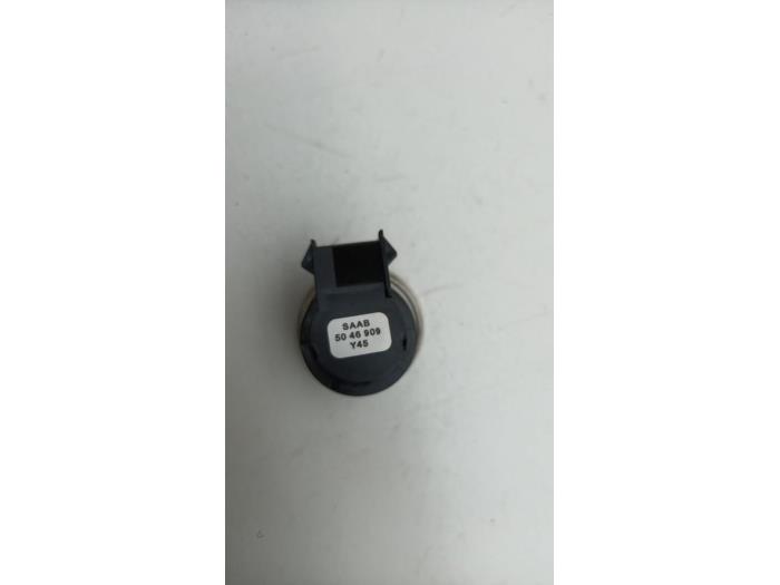 Begagnade Sensor (övriga) Saab 9-5 (YS3E) 2.0t 16V Pris € 25,00 Marginaltabell erbjuds av Auto Demontage Elferink B.V.