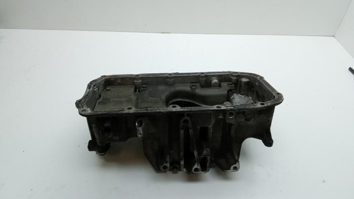 Usagé Couvercle carter Saab 9-3 03- Prix € 125,00 Règlement à la marge proposé par Auto Demontage Elferink B.V.