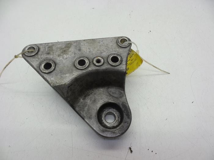 Used Engine mount Saab 9-5 (YS3E) 3.0 TiD V6 24V Price € 25,00 Margin scheme offered by Auto Demontage Elferink B.V.