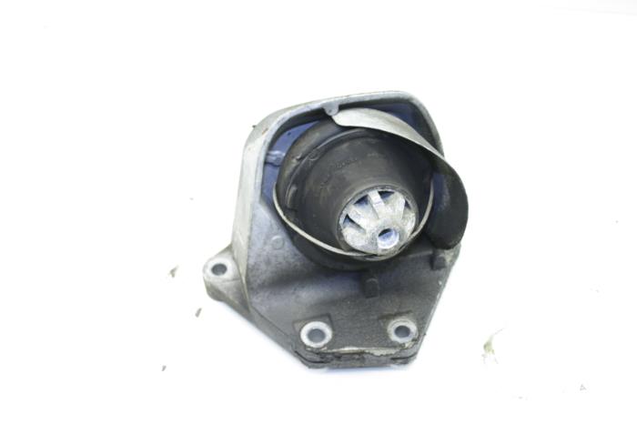 Gebrauchte Motorlager Volvo XC90 I 2.9 T6 24V Preis € 25,00 Margenregelung angeboten von Auto Demontage Elferink B.V.