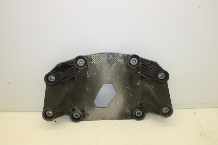 Usagé Divers Volvo V70 (SW) 2.4 D5 20V Prix € 50,00 Règlement à la marge proposé par Auto Demontage Elferink B.V.