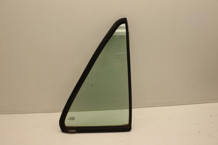 Usados Ventanilla triangular derecha detrás Saab 9000 CS 2.3i 16V CSE Precio € 25,00 Norma de margen ofrecido por Auto Demontage Elferink B.V.