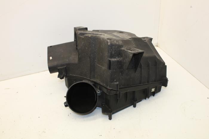Begagnade Luftfilterhus Volvo S60 I (RS/HV) 2.4 D5 20V Pris € 50,00 Marginaltabell erbjuds av Auto Demontage Elferink B.V.