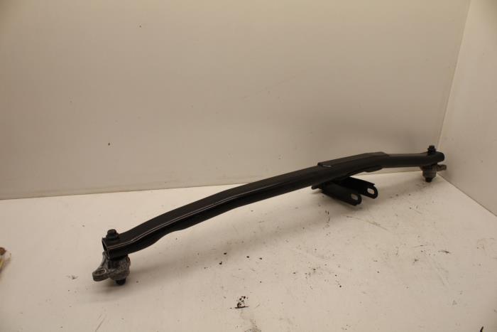 Gebrauchte Motorbalken Volvo S60 I (RS/HV) 2.4 D5 20V Preis € 50,00 Margenregelung angeboten von Auto Demontage Elferink B.V.