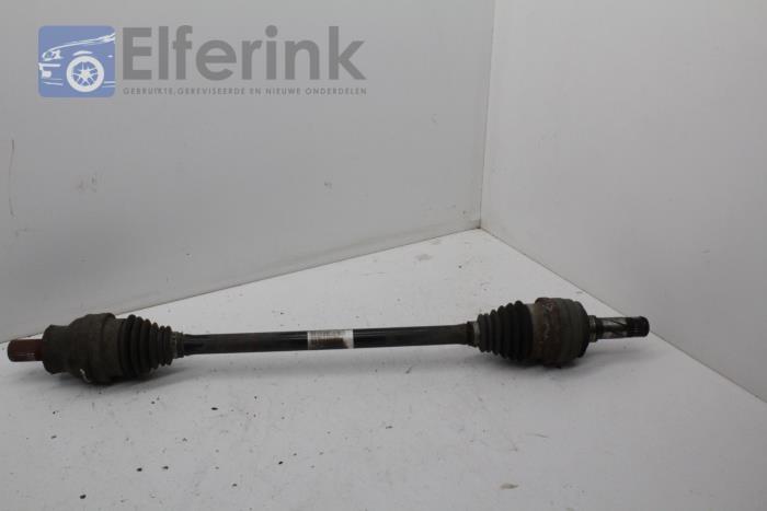 Drive shaft, rear left from a Volvo V70 (SW) 2.4 T 20V 2002