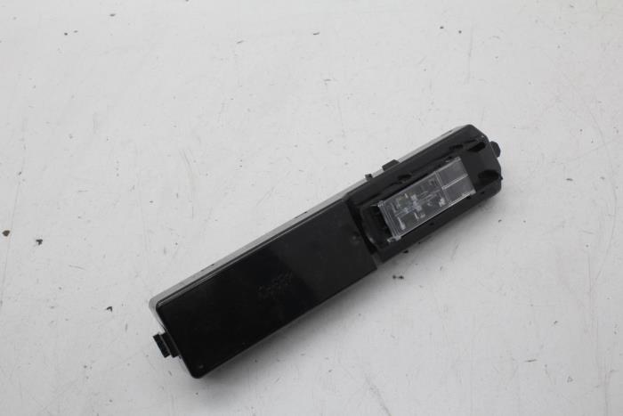 Usados Interruptor de ventanilla eléctrica Saab 9-3 II (YS3F) 2.0T 16V BioPower Precio € 40,00 Norma de margen ofrecido por Auto Demontage Elferink B.V.