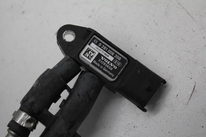 Begagnade MAP-sensor (insugsrör) Volvo V60 Pris € 50,00 Marginaltabell erbjuds av Auto Demontage Elferink B.V.