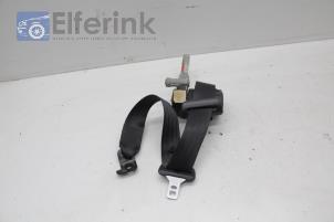 Used Rear seatbelt tensioner, centre Volvo S80 (TR/TS) 2.4 D5 20V Price € 75,00 Margin scheme offered by Auto Demontage Elferink B.V.