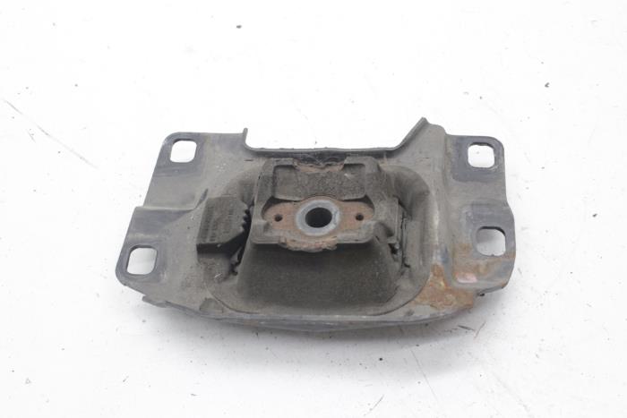 Used Engine mount Volvo S40 (MS) 2.5 T5 20V Price € 25,00 Margin scheme offered by Auto Demontage Elferink B.V.