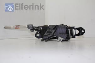 Used Seatbelt tensioner, right Volvo XC70 (SZ) XC70 2.4 T 20V Price € 75,00 Margin scheme offered by Auto Demontage Elferink B.V.