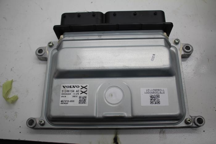 Used Injection computer Volvo XC70 (BZ) 3.0 T6 24V AWD Price € 150,00 Margin scheme offered by Auto Demontage Elferink B.V.