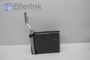 Used Heating radiator Volvo V50 (MW) 1.6 D 16V Price € 50,00 Margin scheme offered by Auto Demontage Elferink B.V.