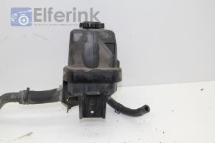 Used Power steering fluid reservoir Saab 9-5 (YS3G) 2.0 TiD 16V Price € 75,00 Margin scheme offered by Auto Demontage Elferink B.V.