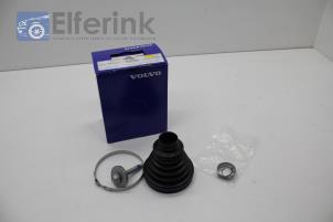 Used CV Joint wheel cover Volvo XC90 Price € 25,00 Margin scheme offered by Auto Demontage Elferink B.V.