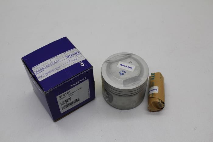Usados Pistón Volvo 9-Serie Precio € 40,00 Norma de margen ofrecido por Auto Demontage Elferink B.V.