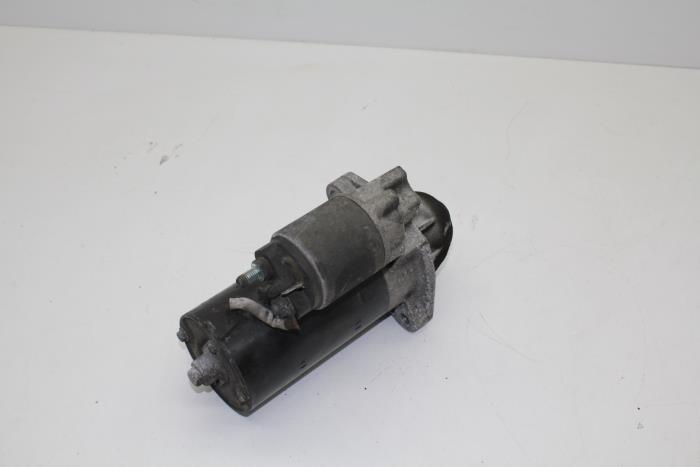 Anlasser van een Volvo V70 (GW/LW/LZ) 2.5 TDI 2000