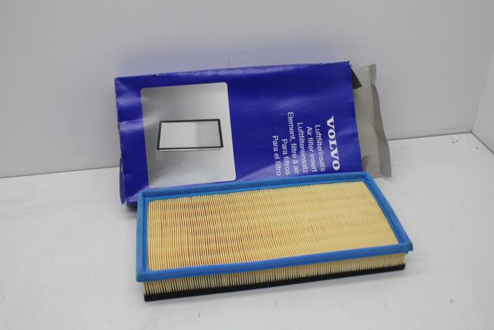 Begagnade Luftfilter Volvo V40 Pris € 25,00 Marginaltabell erbjuds av Auto Demontage Elferink B.V.