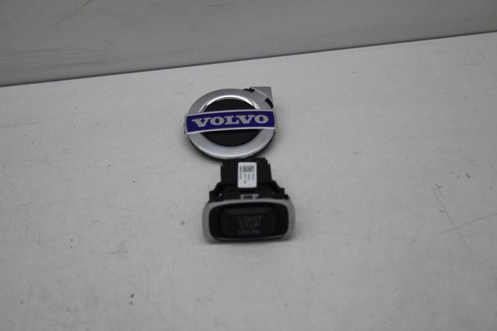 Używane Przelacznik Start/Stop Volvo S60 II (FS) 2.0 D3 20V Cena € 25,00 Procedura marży oferowane przez Auto Demontage Elferink B.V.